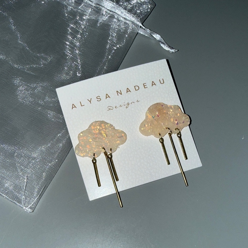 Alysa Nadeau Cloud Earrings - Picture 1 of 3
